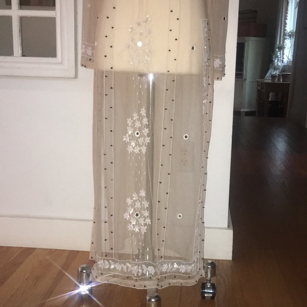 Sheer Maxi cover up - Picture 4 of 6